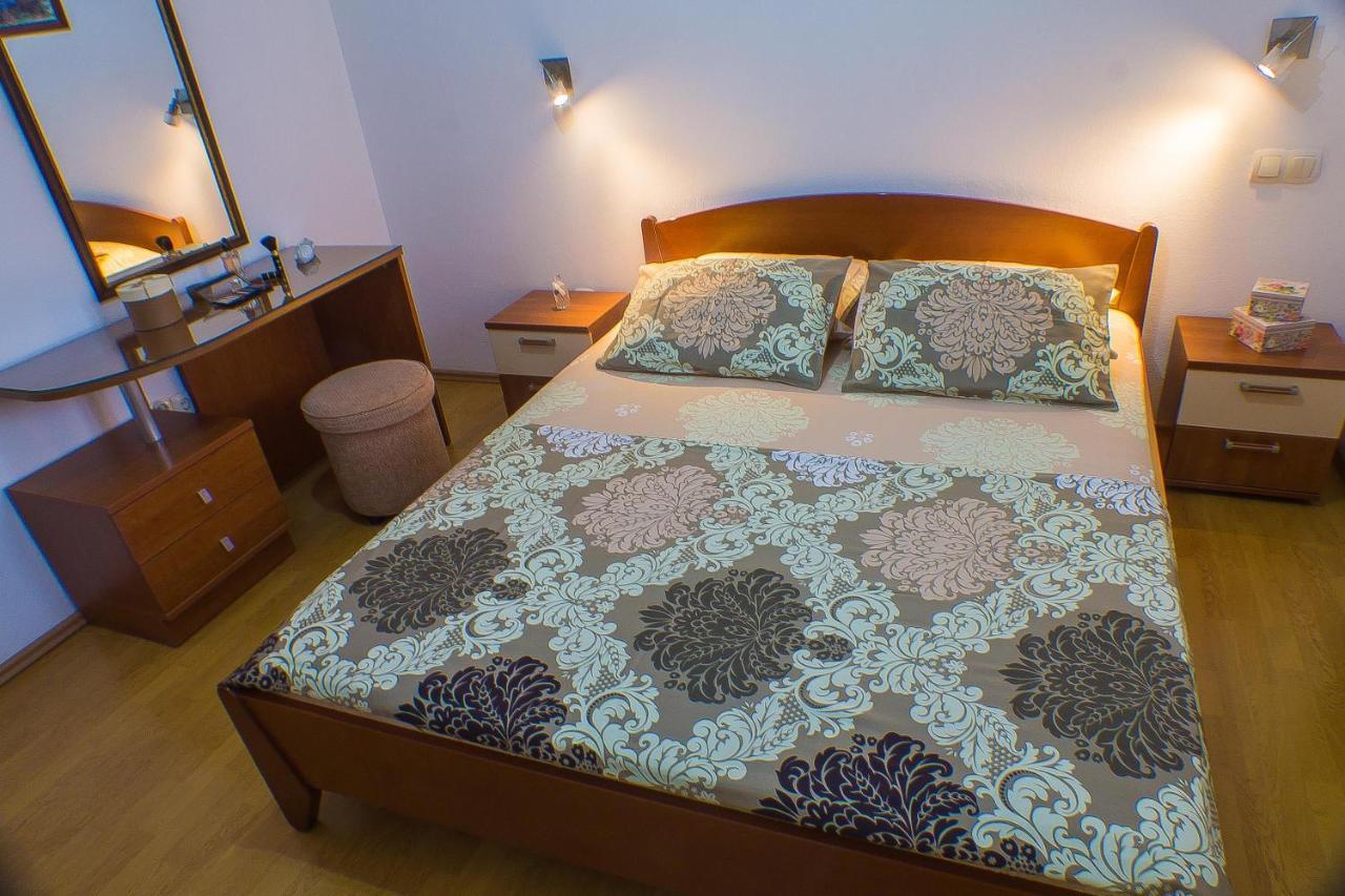 Dmm Apartments Tivat Exterior photo