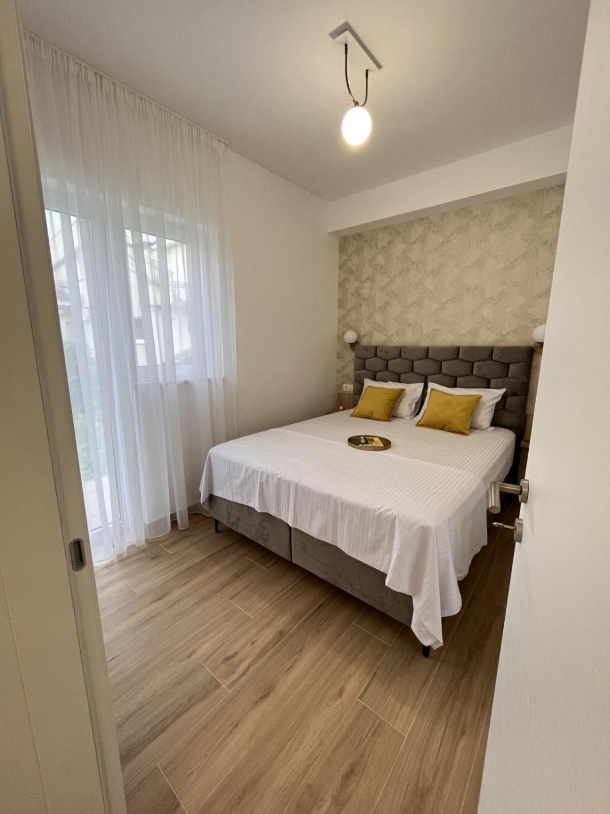 Dmm Apartments Tivat Exterior photo